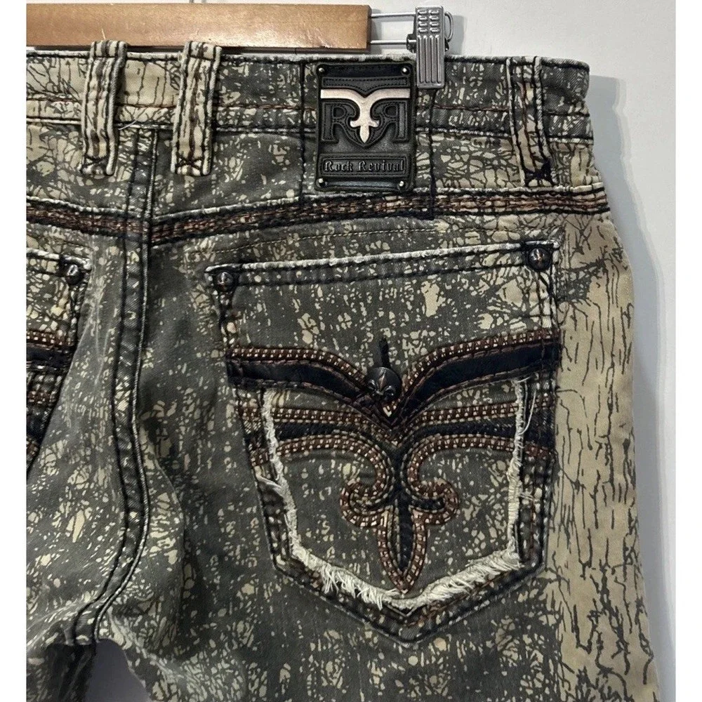 RARE Rock Revival Y2K Grunge Bolton Denim Jean Shorts Mens Size 40 Jorts‎ Clean